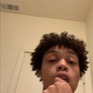 Meet your Posher, Teah